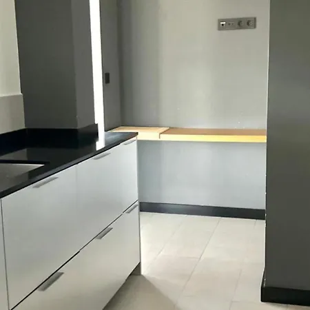 Amplio Piso A Pie De Playa De Patos. Nigran. Daire