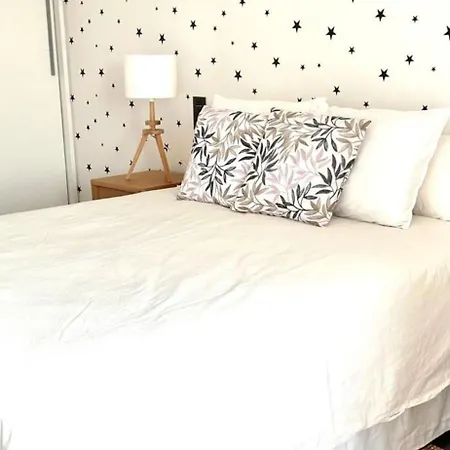 Amplio Piso A Pie De Playa De Patos. Nigran. Διαμέρισμα *