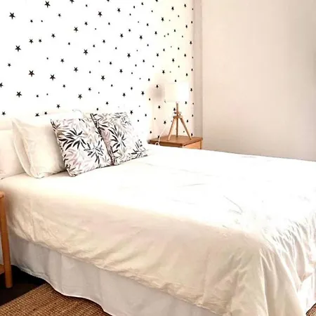 Amplio Piso A Pie De Playa De Patos. Nigran. Nigrán