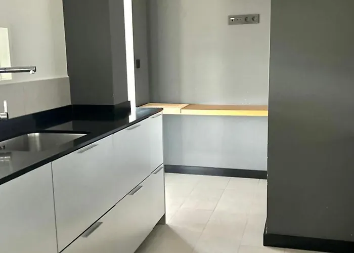 Amplio Piso A Pie De Playa De Patos. Nigran. 아파트