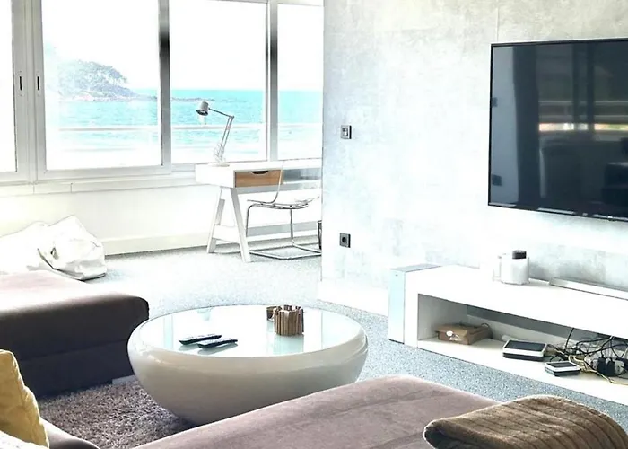 公寓 Amplio Piso A Pie De Playa De Patos. Nigran.